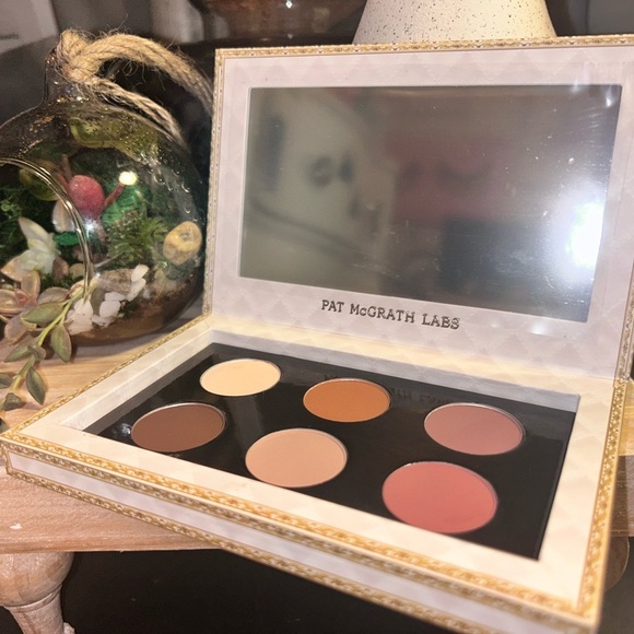 Pat Mcgrath Mothership Velvet Liasons Eyeshadow Palette - Picture 4 of 5